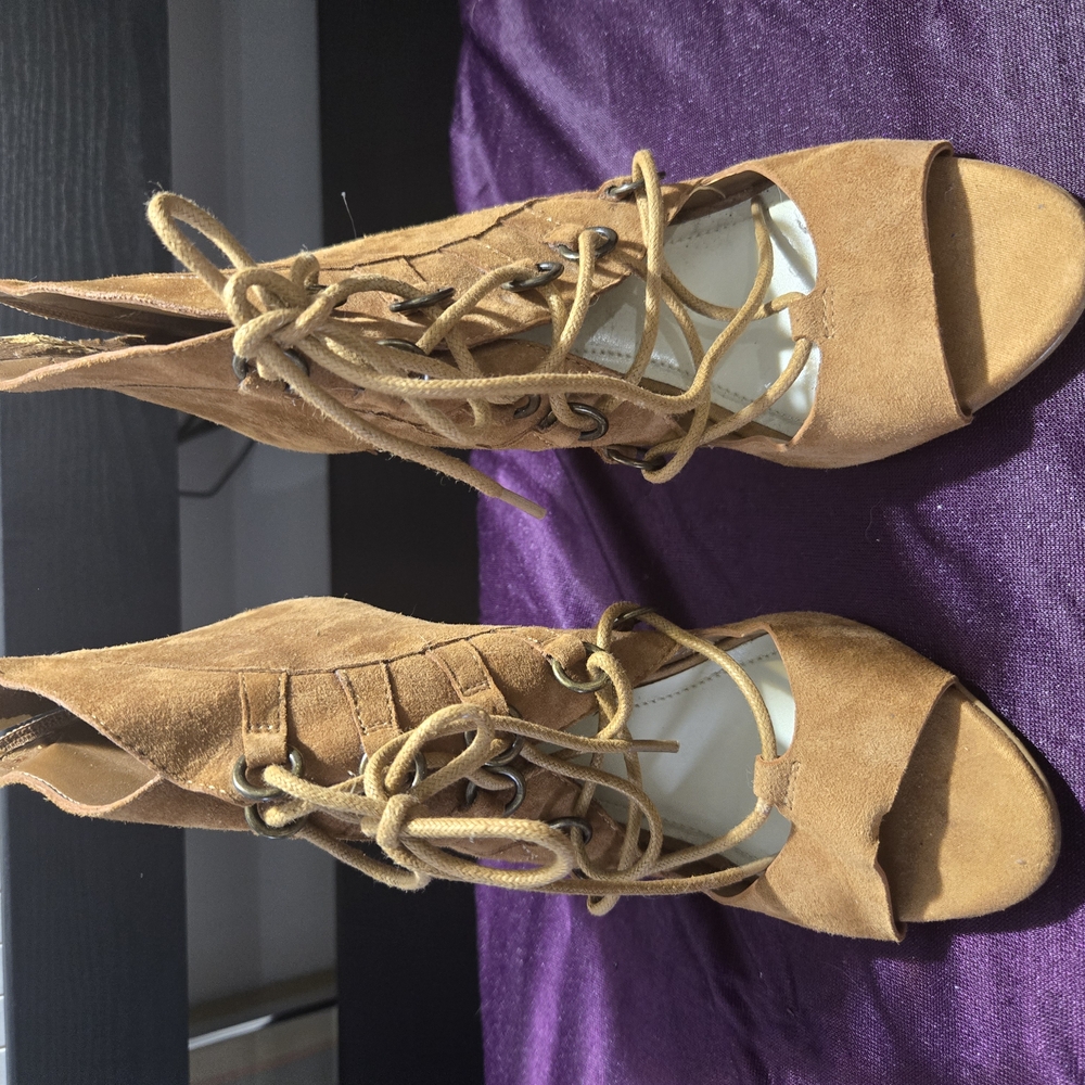 BCBGeneration Tan Heels Stylish and Versatile
